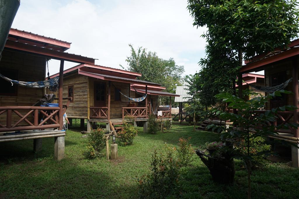 Hotel Family Hut Pai Exterior foto